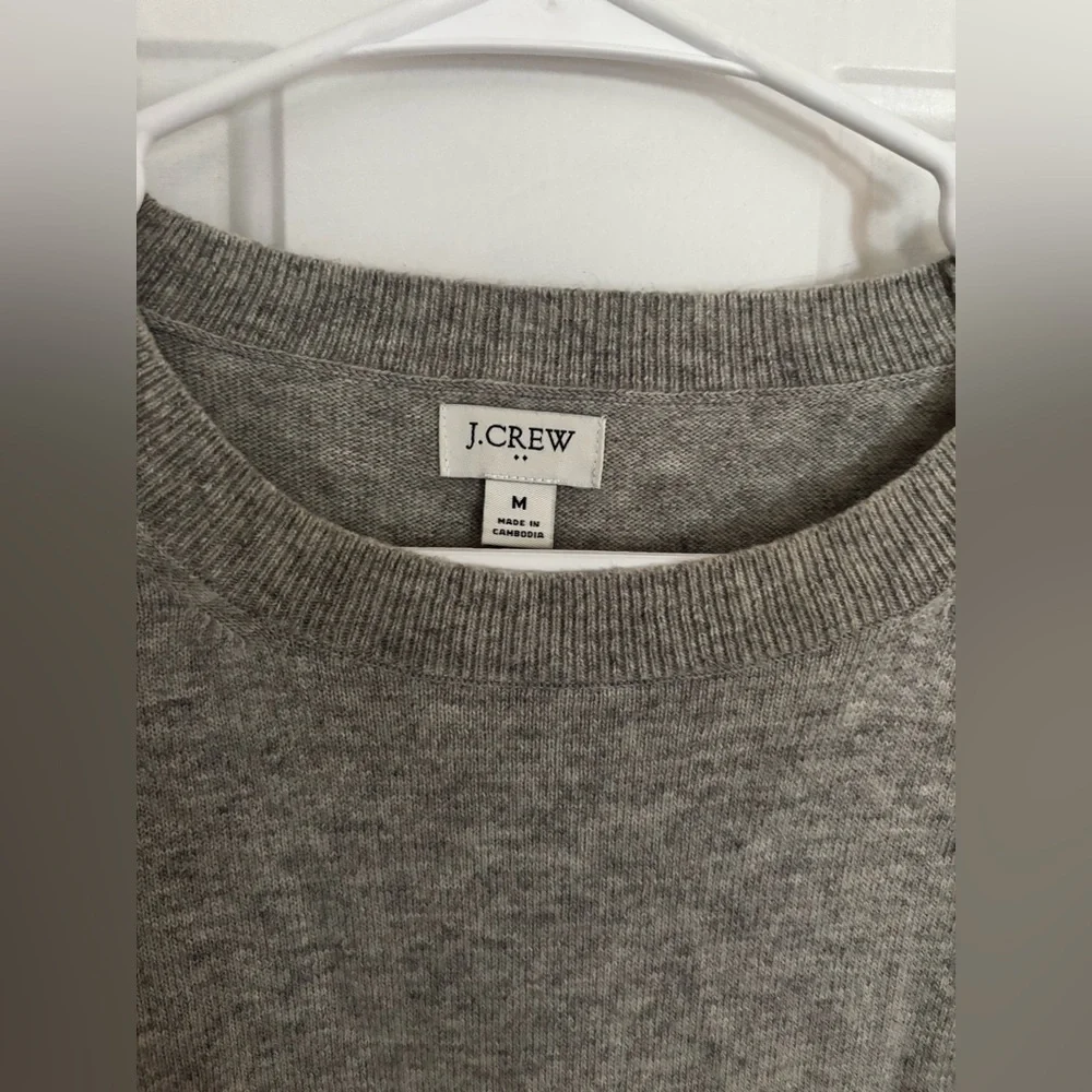 J.Crew Gray Merino Wool Blend Sweater Crewneck Lightweight Size M - Picture 3 of 10